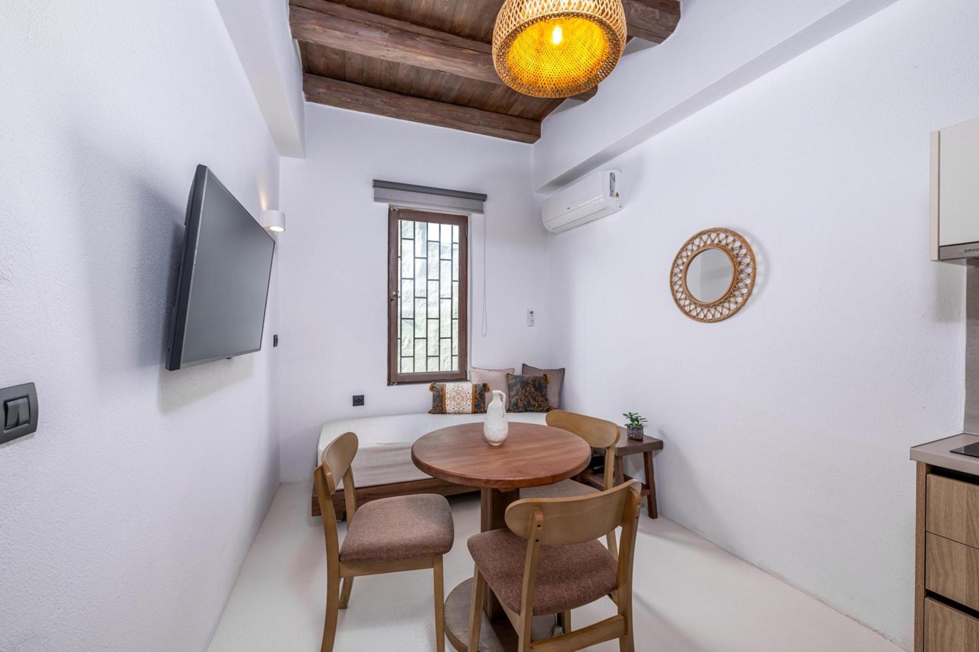 Elia Suites - Old Town Rhodes City Екстер'єр фото